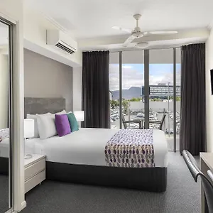 4* Hotel Park Regis Quays